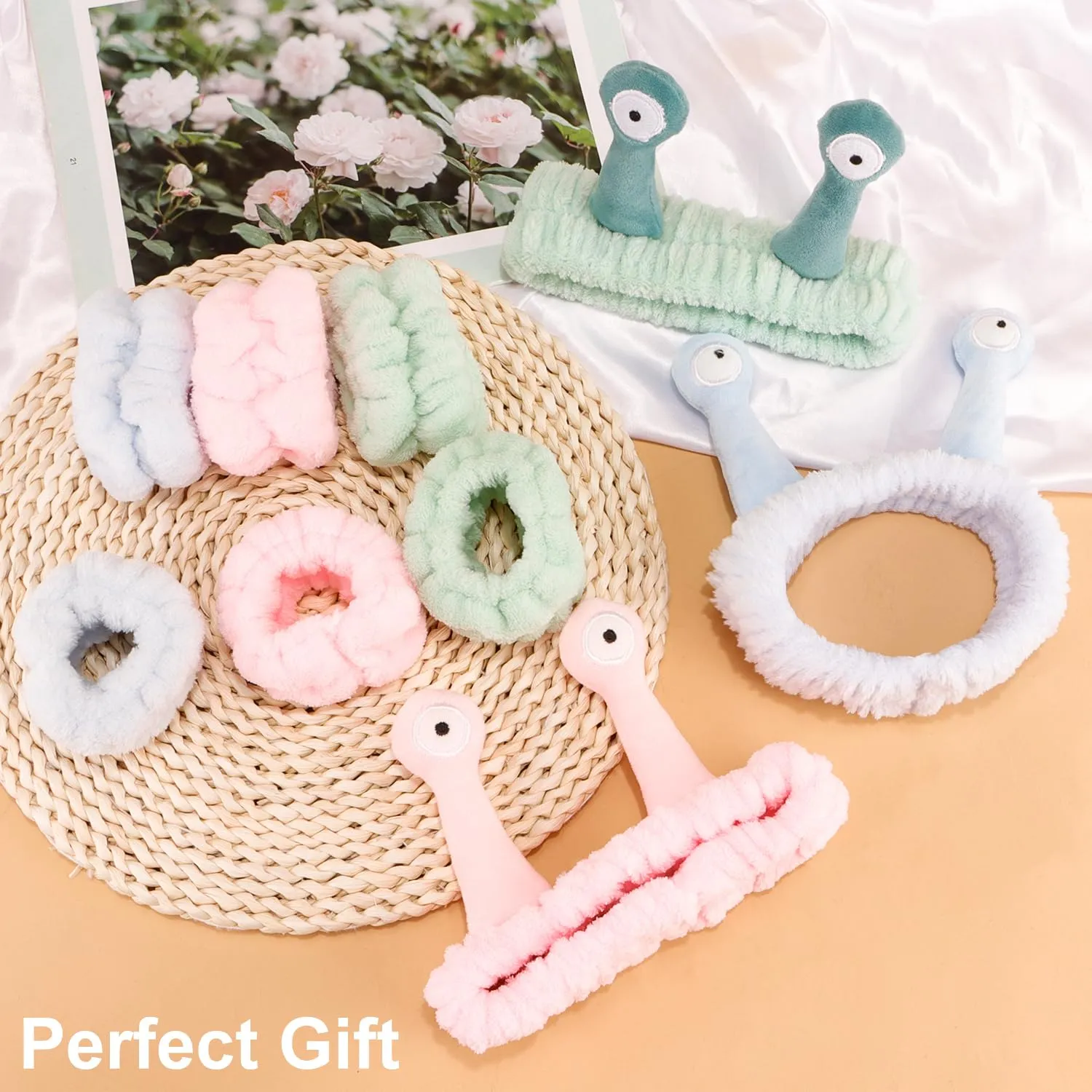 Chanaco Snail Spa Headband Set of 4, Wrist Bands for Washing Face Set of 8, Pink, Green, Blue, Soft & Comfortable, Water Absorption, Cute Design, Wide Occasion, Women's Personal Care, Holiday Gifts